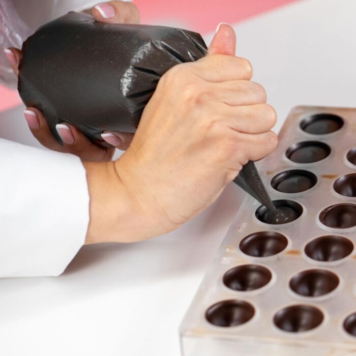 Callebaut N° 811 - Finest Belgian 54.5% Dark Chocolate Callets - 2.5kg
