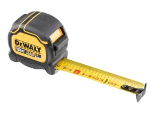 DeWALT TOUGHSERIESâ„¢ Tape Measure 5m (Width 32mm) (Metric Only) Rip-Shield ; blade coating that provides increased durability ultra-tough housing keeps the tape safe and secure...