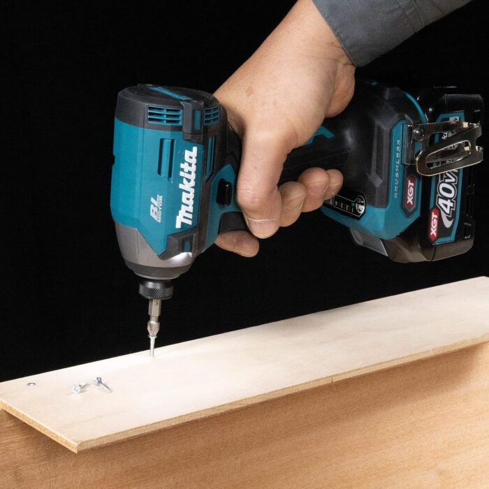 Makita TD003GZ01 40V Max Li-ion XGT Brushless Impact Driver Supplied in a Makpac Case – Batteries and Charger Not Included