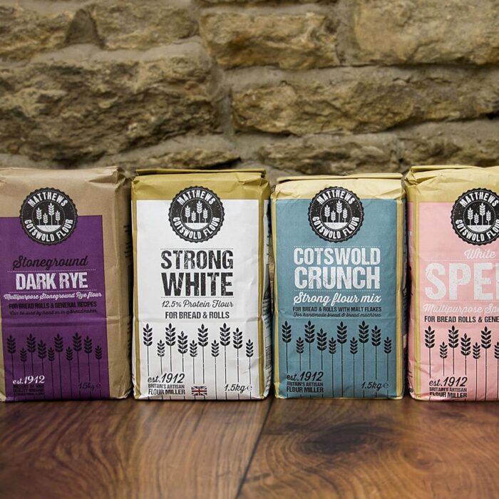 Matthews Cotswold Strong White Flour - 1.5kg Bag (Single Bag) Matthews Cotswold Strong White Flour - 1.5kg Bag (Single Bag)