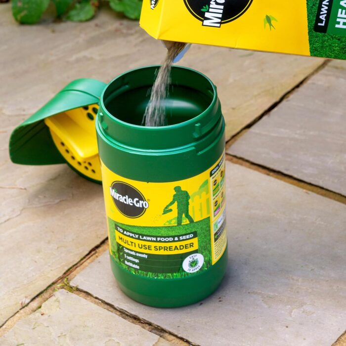 Miracle-Gro Compact Lawn Spreader - for Seeding and Feeding Your Luscious Lawn Miracle-Gro Compact Lawn Spreader - for Seeding and Feeding Your Luscious Lawn