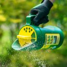 Miracle-Gro Compact Lawn Spreader - for Seeding and Feeding Your Luscious Lawn