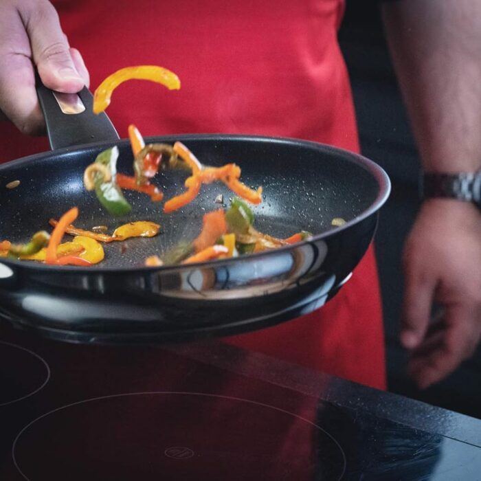 Tefal Emotion E3000204 Frying Pan 20 cm Non-Stick Coating Even Heat Distribution Elegant Design Robust Handle Induction Cooking Indicator Cranberry Tefal Emotion E3000204 Frying Pan 20 cm Non-Stick Coating Even Heat Distribution Elegant Design Robust Handle Induction Cooking Indicator Cranberry